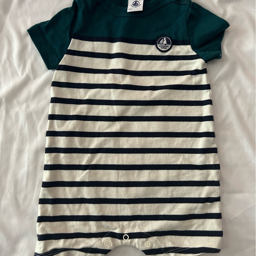 Brand new petit bateau onesie short boys